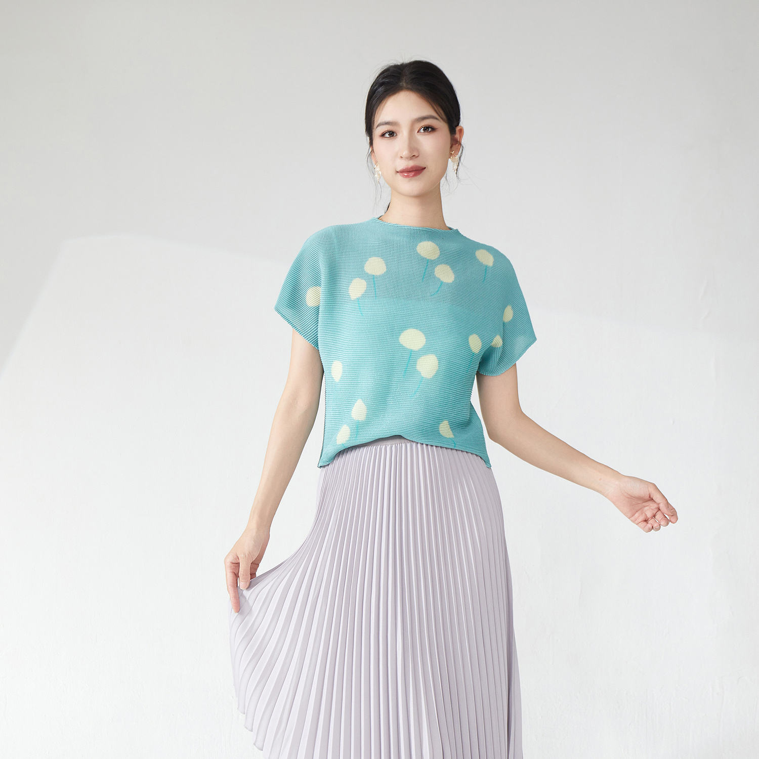 สีเขียว