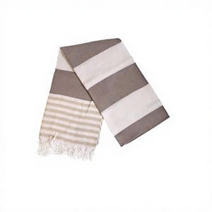 High Quality Disposable Terry Velour <b>Hooded</b> Beach <b>Towels</b> for Kids Turkish Style Cotton Material Cozy Warmth Playful Comfort - Product Image 1