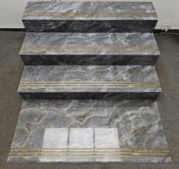 Carrelage d'Escalier Luxe Design Ligne Dorée et Sable d'Or 470x1200mm en Porcelaine pour Marche et Contremarche Personnalisable