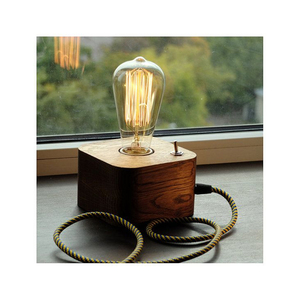 Lampe de chevet en bois écologique réutilisable sculptée pour la décoration de la maison - Product Image 1