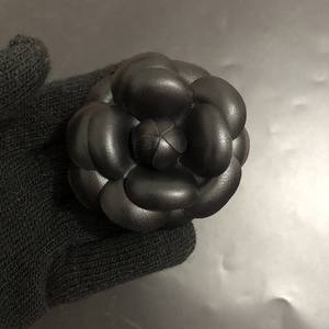 Broches y Pins de Diseño Coloridos Personalizables 2026 para Mujer - Product Image 3