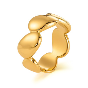 Anillo minimalista de estilo europeo y americano, anillo de acero inoxidable para mujer con sensación retro de alta gama, anillo de acero de titanio chapado en oro. - Product Image 4