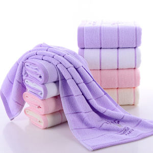 Vente en gros Serviettes en pur coton pour adultes et hommes et Nettoyant domestique pour le visage ultra-doux depuis des milliers d'années - Product Image 1