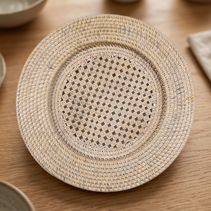 Offre Spéciale : Assiettes de Présentation Modernes en Rotin DHT Artisanat Vietnamien, Écologiques, Couleurs Personnalisables – Vente en Gros de Napperons et Tapis à Prix Abordables en Ligne - Product Image 3