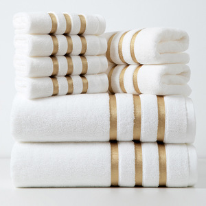 Ensembles de serviettes en coton de luxe en gros, design à rayures dorées décoratives, doux et absorbants, kit de serviettes de bain personnalisé avec logo pour hôtel et spa - Product Image 2