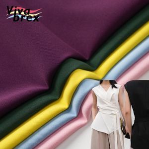Hoogwaardige nieuwe duurzame 180GSM 100% gerecycleerde polyester stof SPH1/2 twill weving, geweldige drapering, uitstekende vochtafvoer voor meisjes - Product Image 1