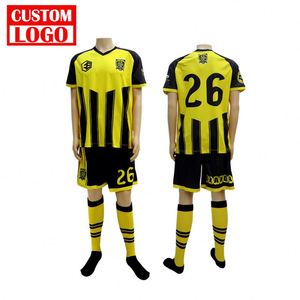 Maglia da <span class=keywords><strong>calcio</strong></span> rossa diretta in fabbrica con <span class=keywords><strong>pantaloncini</strong></span> neri per la formazione di squadra per abbigliamento sportivo - Product Image 6