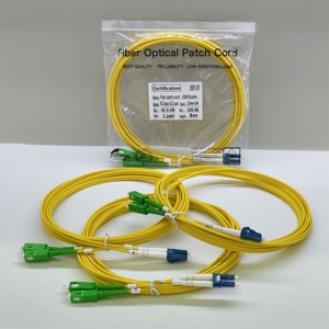 Proveedor de Fábrica, Cable de Conexión Monomodo Dúplex LC/UPC a SC/APC con Revestimiento LSZH de 3m - Product Image 3