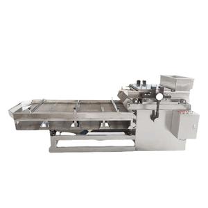 Trituradora automática de piñones, máquina de corte recto de cacahuetes, máquina cortadora de cacahuetes en <span class=keywords><strong>dados</strong></span> de almendra para hacer pernos de tuercas - Product Image 2