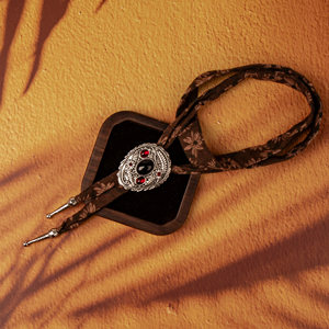 Cravate Bolo Bohème Unisexe, Sangle en Coton Marron à Motifs Marguerites, Breloques en Alliage : Papillon, Œil <span class=keywords><strong>de</strong></span> Tigre, Tête <span class=keywords><strong>de</strong></span> <span class=keywords><strong>Taureau</strong></span>, Aigle, Dragon, Pierre Rouge - Product Image 2