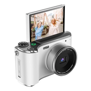 Appareil photo numérique vintage 4K 64MP avec autofocus, zoom numérique 16x, écran IPS 3,0 pouces, batterie 1200mAh pour la photographie de voyage - Product Image 1