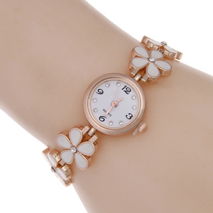 Reloj de pulsera floral elegante para mujer |   Mini Reloj de Pulsera con Esfera y Marcadores de Cristal, Correa Delgada Personalizable para Uso Diario y de Fiesta - Product Image 1
