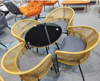 Outdoor Garten Terrassen möbel New Style Modern Günstige Wicker PE Rattan Stuhl und Tisch mit Kissen
