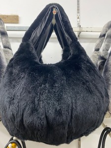 Femmes grande <span class=keywords><strong>capacité</strong></span> décontracté véritable sac en fourrure lapin Chinchilla sac à main hiver mode <span class=keywords><strong>Rex</strong></span> lapin fourrure sacs à main - Product Image 3