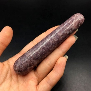 Baguette de guérison Lepidolite Goddess-Cristal poli pour la réduction du stress, le nettoyage de l'aura et l'énergie d'amour féminin divin - Product Image 1