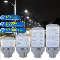Lampadaire d'extérieur étanche 50W 100W 200W 300W W Éclairage public modulaire en aluminium avec colonne