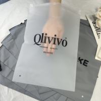 Personnalisé Votre Propre Logo Pochettes Recyclées Vêtements Givrés Ziplock Expédition Vêtements Sac D'emballage Sacs En Plastique Zipper Poly