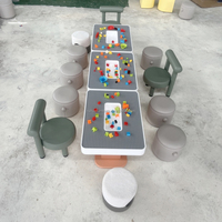 Ensemble table et chaises de jeu sensoriel interactif moderne pour enfants, durable en MDF, personnalisable, pour chambre, salon ou supermarché