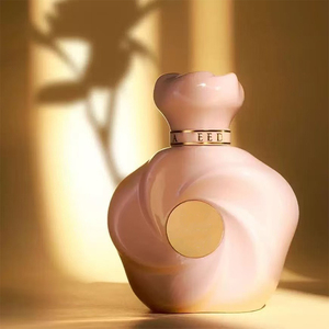 น้ำหอมคุณภาพสูงสำหรับผู้หญิงสไตล์อาหรับ กลิ่นหรูหรา หอมผลไม้ กลิ่นกฤษณาและกุหลาบ ติดทนนาน เป็นมิตรต่อสิ่งแวดล้อม แบบสเปรย์ - Product Image 2