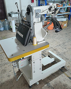 Industrial Side <b>Sewing</b> <b>Machine</b> for Shoes Sole Heavy Duty <b>Leather</b> Lock Stitch <b>Sewing</b> Machinery - Product Image 3