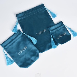 Bolsas de Joyería de Satén con Cordón y Borlas de Buena Calidad, Embalaje para Caja de Joyería - Product Image 1