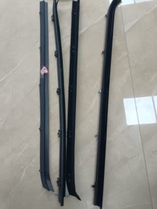 דלת רכב חמה מחוץ לחלון גומי חותם גומי שחור דפוס צבע שחור אריגה - Product Image 2