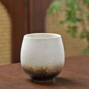 Tasse à eau en céramique minimaliste personnalisée, tasse à expresso en argile brute, tasse à thé artisanale beige clair, petite tasse QWE ZA204, boîte blanche - Product Image 3
