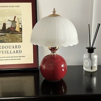 Lampe de table moderne en fer avec texture verre givré, LED E14 alimentée par piles, style crème, pour chambre à coucher, ambiance chaleureuse décorative