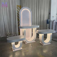 Support de toile de fond de mariage moderne en acrylique PVC blanc MILE avec socle pour table à gâteaux et desserts, idéal pour événements et décorations de fête