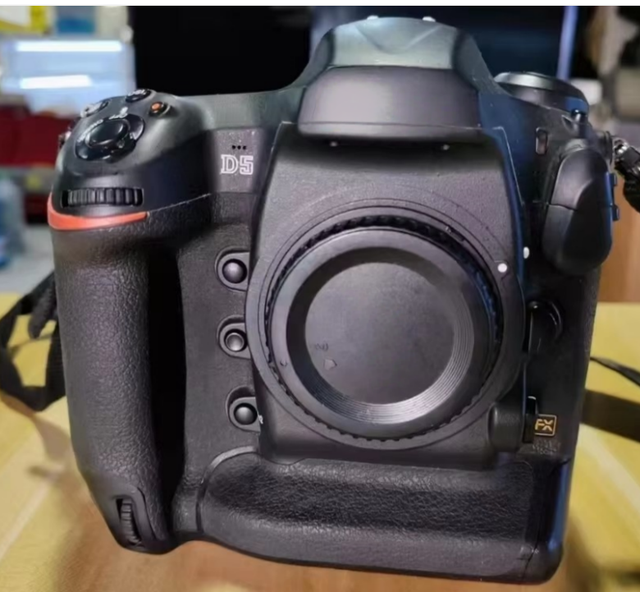 Original Secondhand Full Frame Digital Camera D5 21MP 4k Professional Camera CF Version