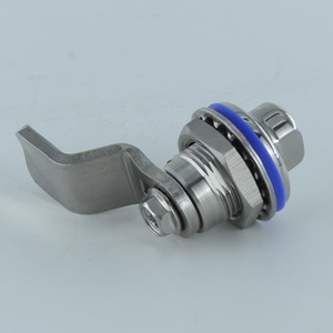 SW13シリンダーEMKAクォーターターンロック（ステンレス製衛生キャビネット用） - Product Image 4