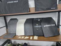 Plaque d'armure tactique en céramique hexagonale dure personnalisable de 10 "x 12" Protection supérieure à grande vitesse PE Silicone Strike