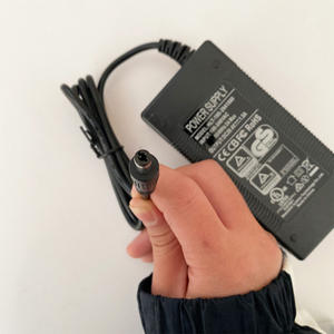 Chargeur de trottinette électrique 42V 1.5A, chargeur de batterie lithium 42V 1.5A, pièces de trottinette électrique 36V 24V <span class=keywords><strong>E</strong></span>-<span class=keywords><strong>TWOW</strong></span> - Product Image 4