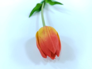 Tulipanes Artificiales de Alta Calidad, Realistas al Tacto, Hechos a Mano, para Decoración del Hogar y Bodas, Alta Realidad para Graduaciones - Product Image 2
