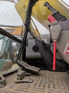 Excavadora de cadenas usada Komatsu PC220 PC210 PC200 PC240 de 20 toneladas, excavadoras de segunda mano en oferta en Shanghái - Product Image 5