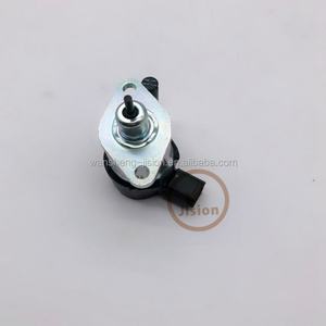 Solénoïde d'arrêt de carburant 12V 1C010-60015 pour M105S M105X M6800 M8200 M8540 M9000 M9540 Solénoïde en acier inoxydable Vanne d'arrêt - Product Image 5