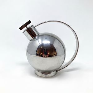 Coctelera moderna de mediados de siglo de Marianne Brandt para coctelera Alessi, cóctel de pingüino modernista Vintage - Product Image 1