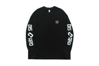 T-shirt Streetwear Homme Personnalisable OEM ODM Noir Uni Oversize à Manches Longues avec Petit Badge Poitrine et Impression Texte Verticale
