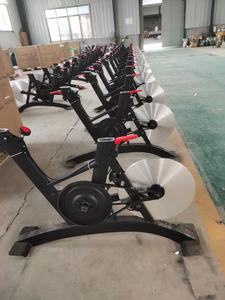 Máquinas de <span class=keywords><strong>bicicleta</strong></span> estática deportiva estacionaria silenciosa ergonómica <span class=keywords><strong>Horizontal</strong></span> ejercicio Spin Bike Xbike para gimnasio caja de cartón de acero negro - Product Image 4