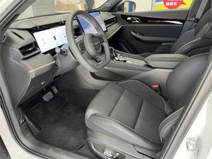 Vehículo Híbrido Usado de Nueva Energía <span class=keywords><strong>Lynk</strong></span> & <span class=keywords><strong>Co</strong></span> 03 EM-F 2023, Estilo 1.5T, 5 Puertas, 5 Asientos, SUV, Volante a la Izquierda, Color Blanco, Jiangsu - Product Image 5