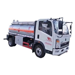 Camion-<span class=keywords><strong>citerne</strong></span> à diesel Sino Sinotruk <span class=keywords><strong>5000</strong></span>-10000 <span class=keywords><strong>litres</strong></span>, distributeur d'huile, <span class=keywords><strong>citerne</strong></span> à carburant en aluminium Howo - Product Image 1