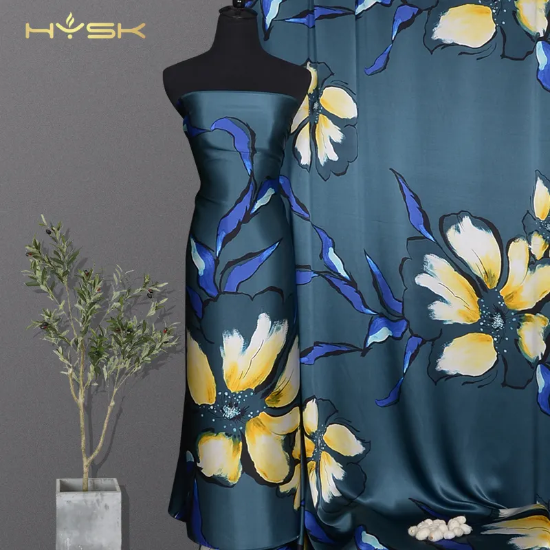 Soie Mousseline de Soie florale à impression numérique au mètre Tissu en mousseline de soie 100 satin de soie pour robes de pyjamas Design personnalisé