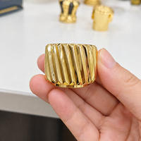 Zamac Parfümkappe mit Pumpe Glas-Parfümflaschen Luxuriöser Zinklegierungs-Parfümdeckel Benutzerdefiniertes Logo Gewinde-Zamac-Kappe mit Eigenem Logo