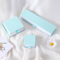 Boîte d'emballage rigide pour bijoux en papier recyclable écologique avec logo personnalisé, gaufrage gratuit pour l'emballage de cadeaux, boucles d'oreilles, collier, bague