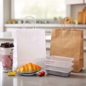 Petits sacs en papier kraft à fond carré pour les entreprises, pour l'épicerie et la restauration, design de Noël à Lahore, Pakistan - Product Image 5