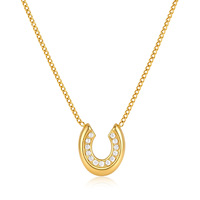 YC Ensemble Cadeau Classique en Acier Inoxydable Plaqué Or 18K avec Zircon Blanc, comprenant Boucles d'Oreilles Clous en Forme de Fer à Cheval et Collier Pendentif Réglable
