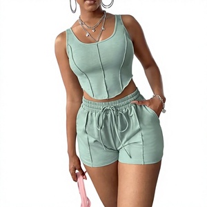 Conjunto de Camiseta sin Mangas de Algodón Personalizada para Mujer y Pantalones Cortos con Cintura Ajustable - Product Image 6