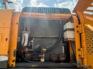 Excavadora Usada de Buena Calidad HYUNDAI 210W-9T con Motor Diésel y Bomba Hidráulica, Pocas Horas de Uso, Bien Mantenida, Perfecta para la Construcción de Carreteras - Product Image 5