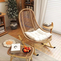 Fauteuil de loisirs moderne en rotin tressé avec des caractéristiques durables et confortables pour la maison, l'appartement, la chambre à coucher, le salon
