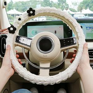 Funda para Volante de Tela Puff Antideslizante, Decoración Interior Universal para Automóvil, Material de Goma, Se Adapta a Todos los Automóviles - Product Image 1